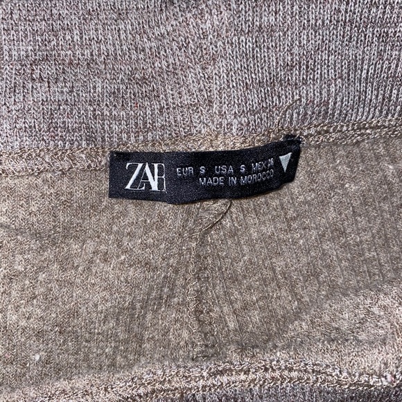 𝗦𝗢𝗟𝗗. - Picture 3 of 3